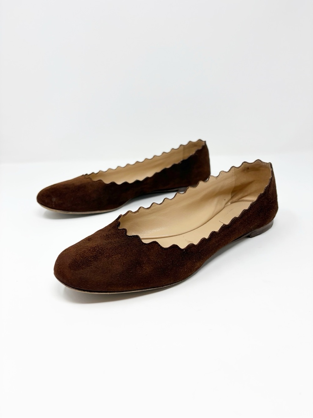 Chloe Scalloped-Edge Suede Ballet Flats in Dark Brown size 37.5